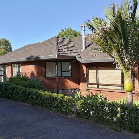 Beautiful Estuary Views In Shelly Park Villa Auckland Luaran gambar